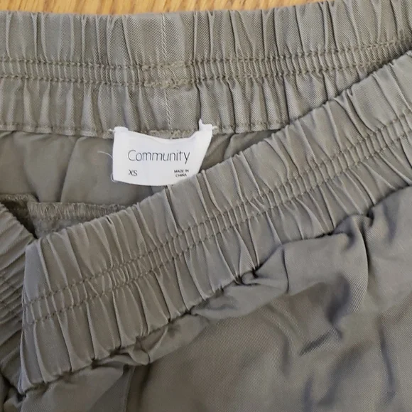 khaki - Picture 2 of 3